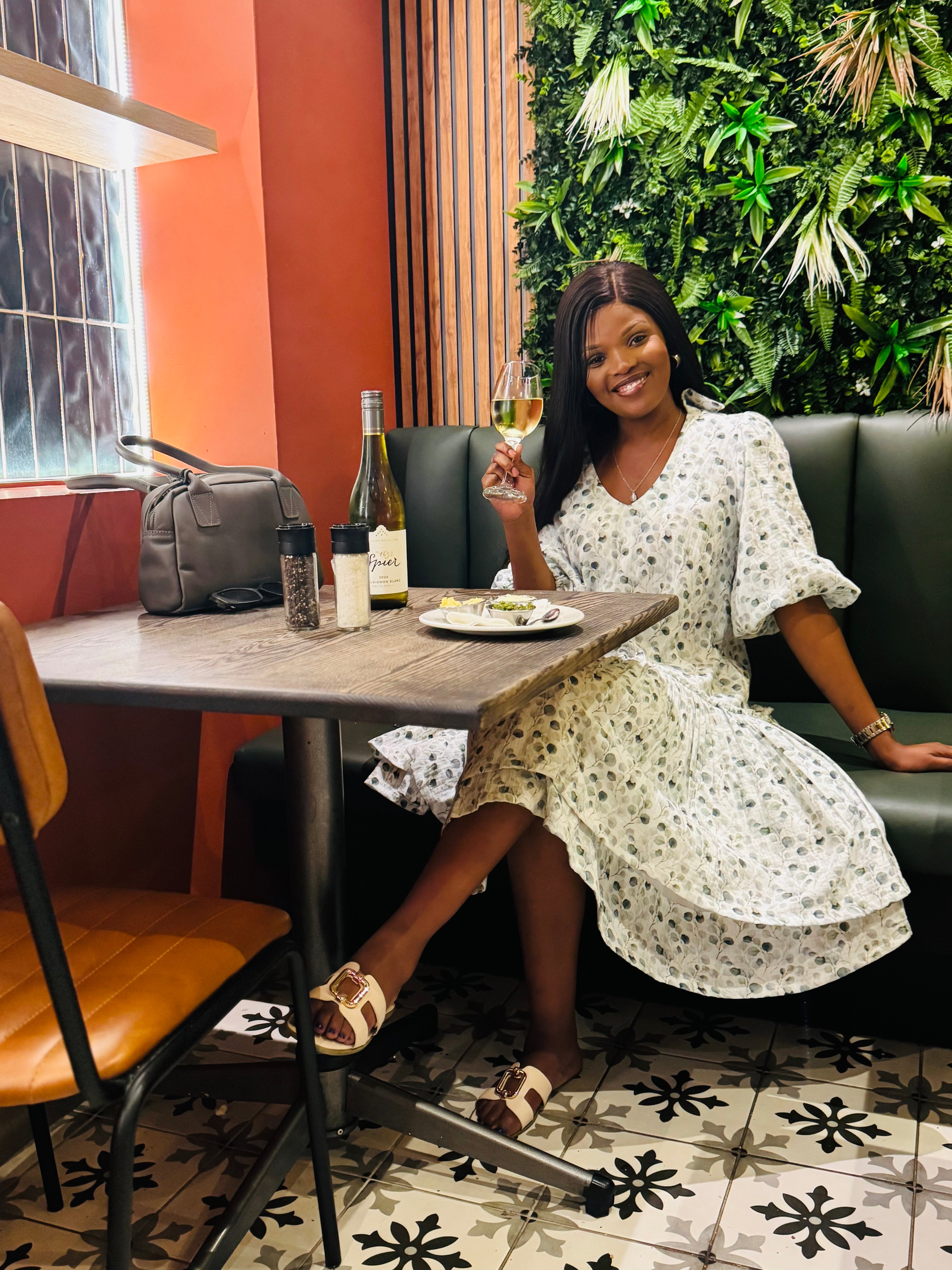 FR1033 WHITE OLIVE LINDI MIDI DRESS