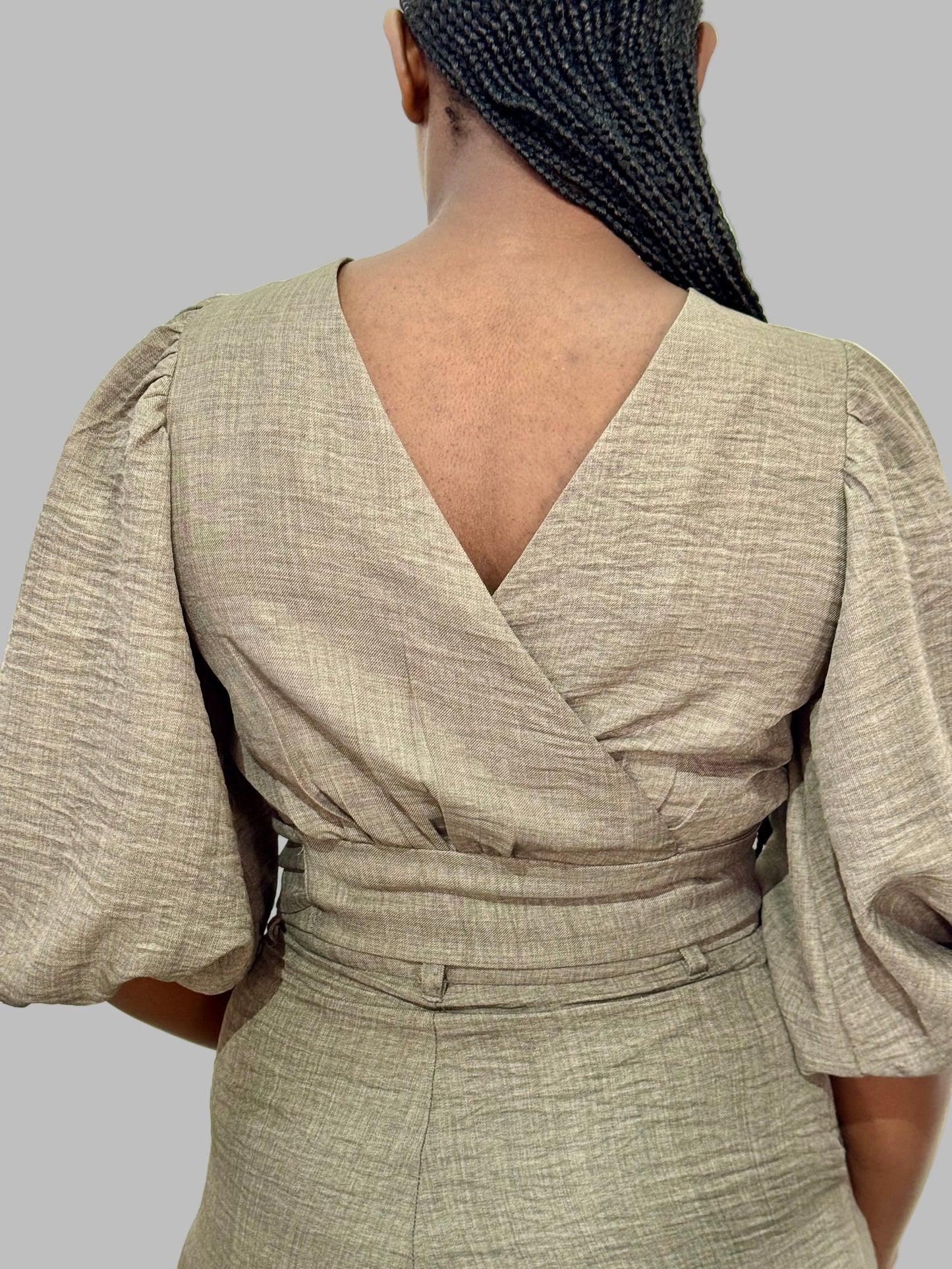 FR1079B CHARCOAL CROSSOVER TOP