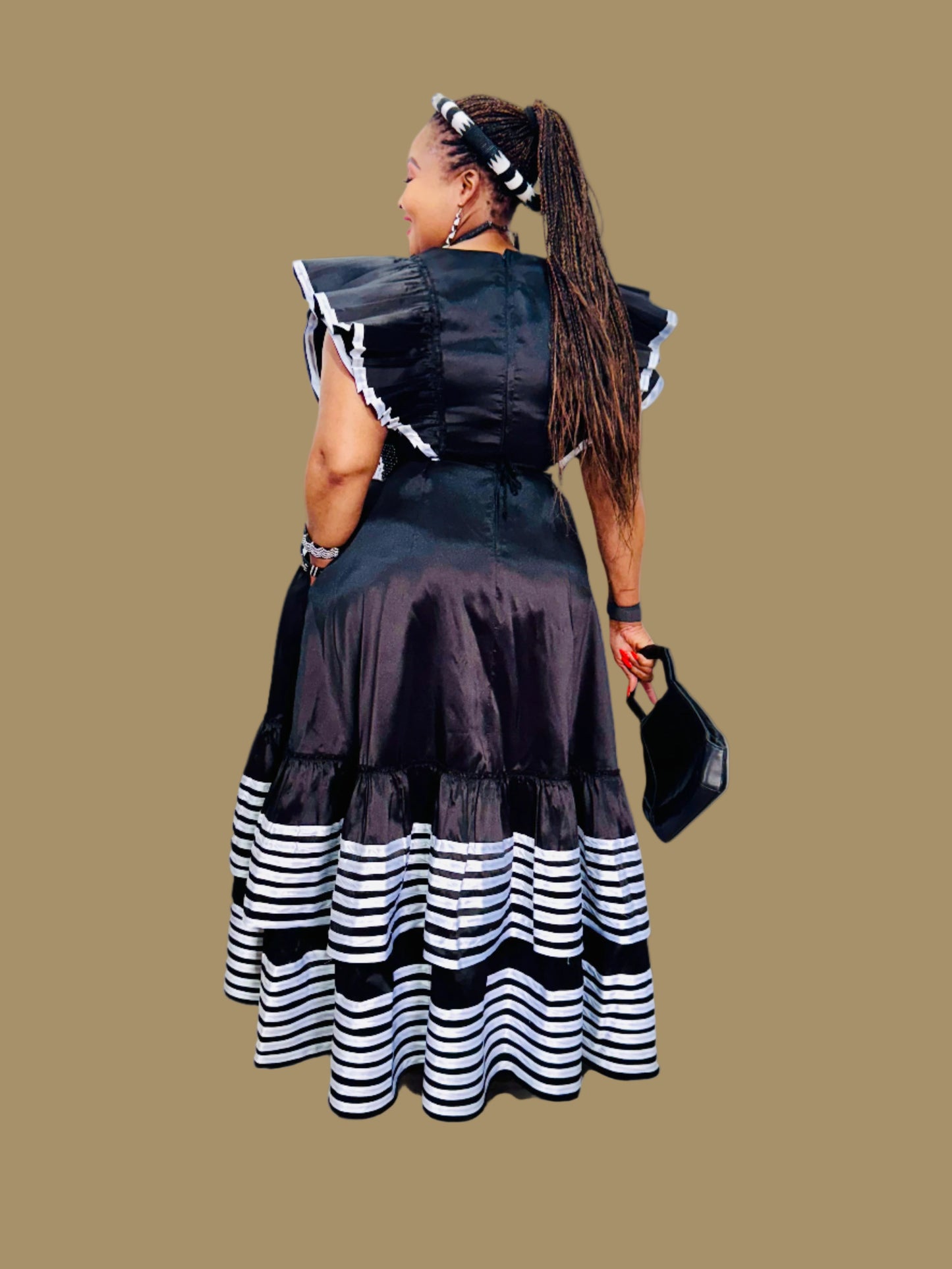 BLACK/WHITE NOBUHLE DRESS