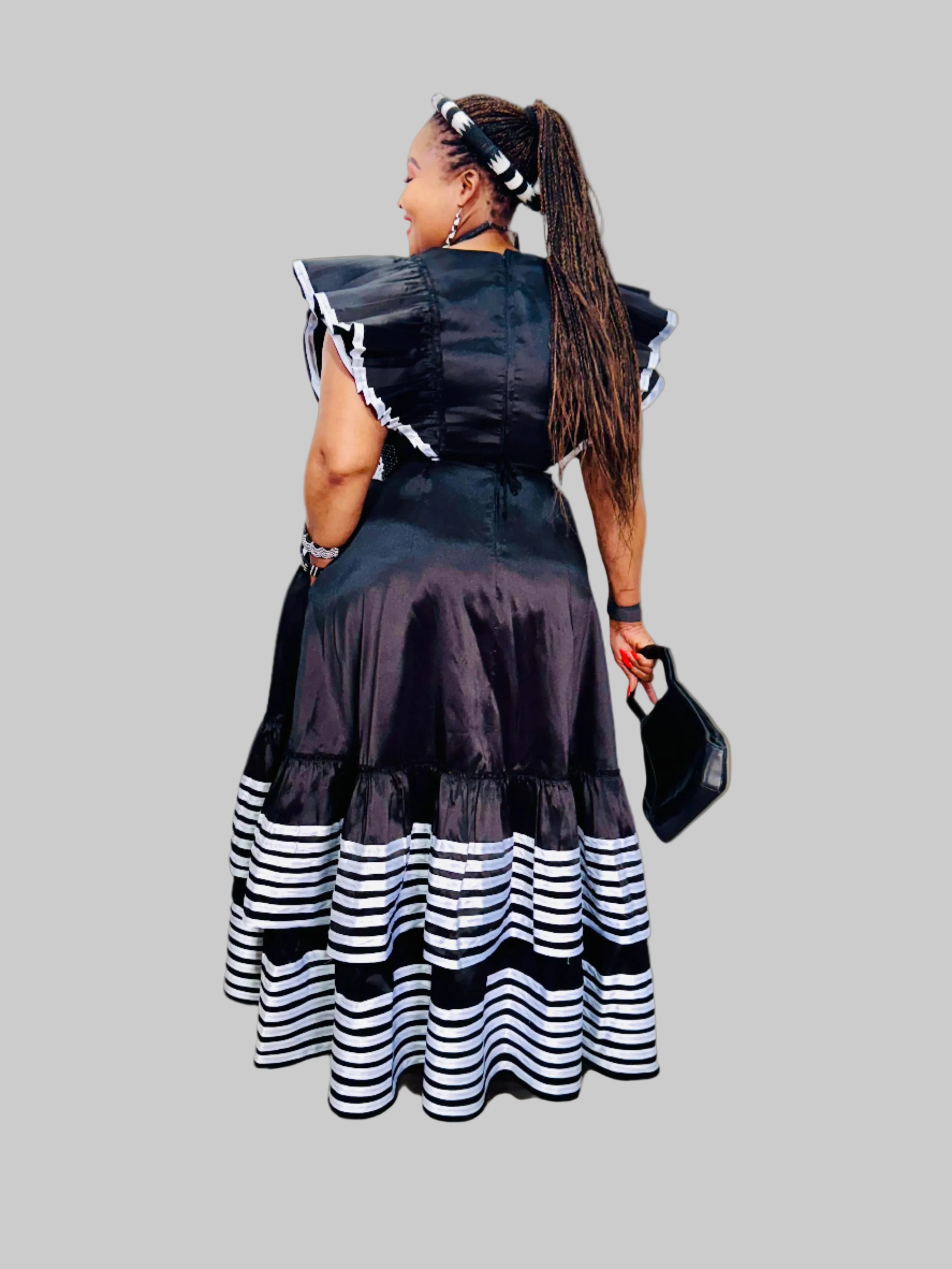 BLACK/WHITE NOBUHLE DRESS