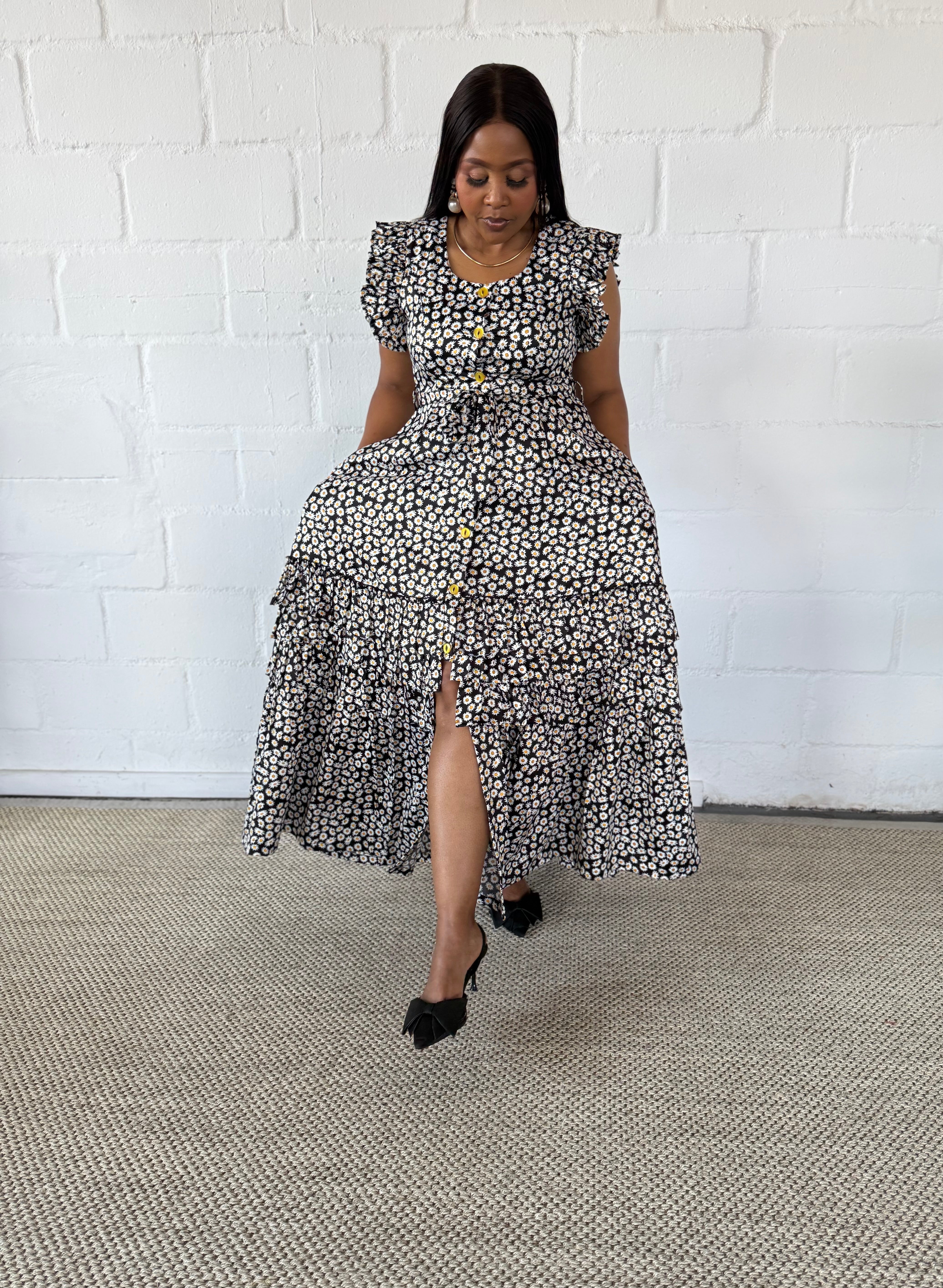 FR1111 BLACK/WHITE FLORAL THULI DRESS