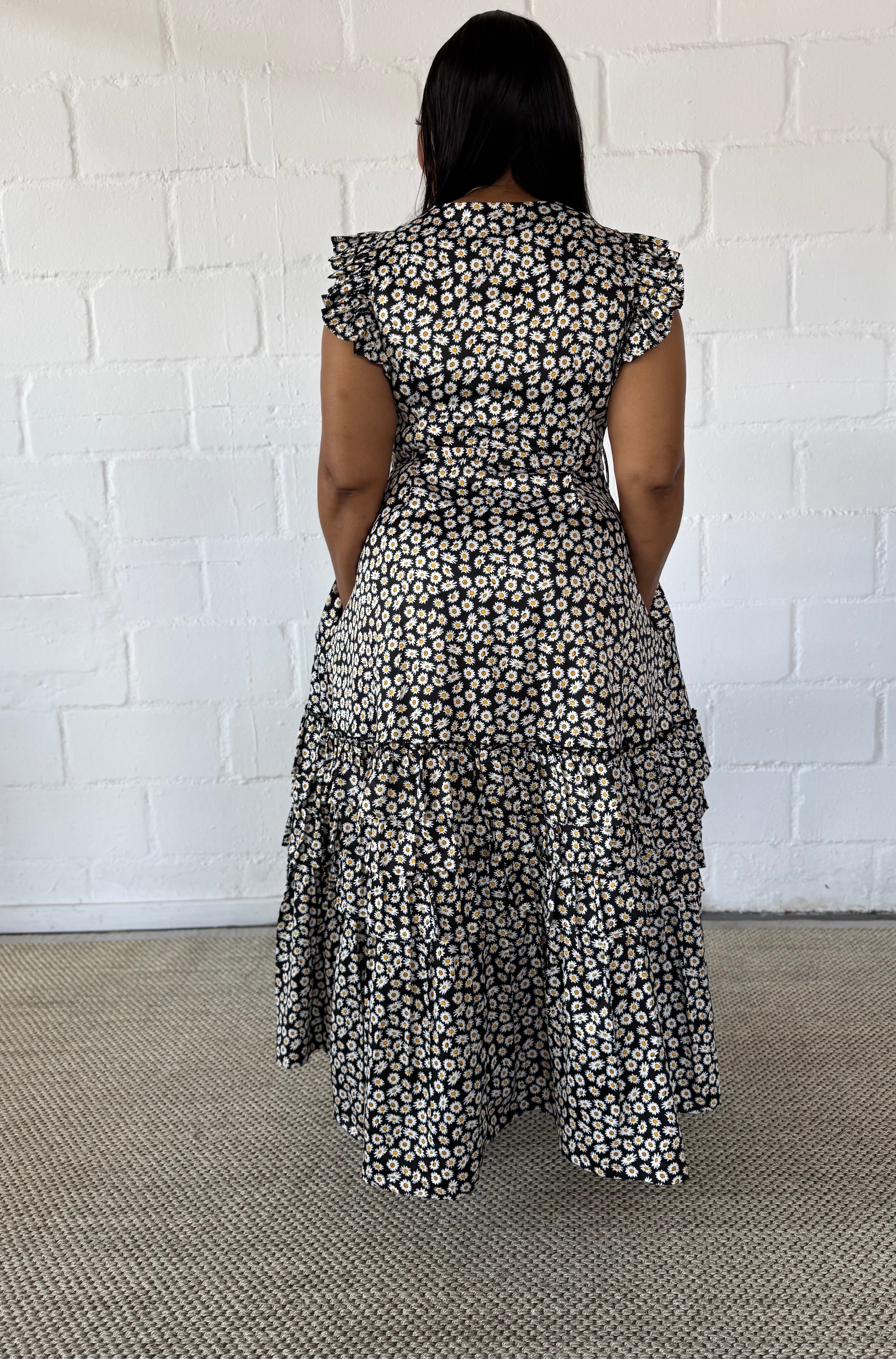 FR1111 BLACK/WHITE FLORAL THULI DRESS