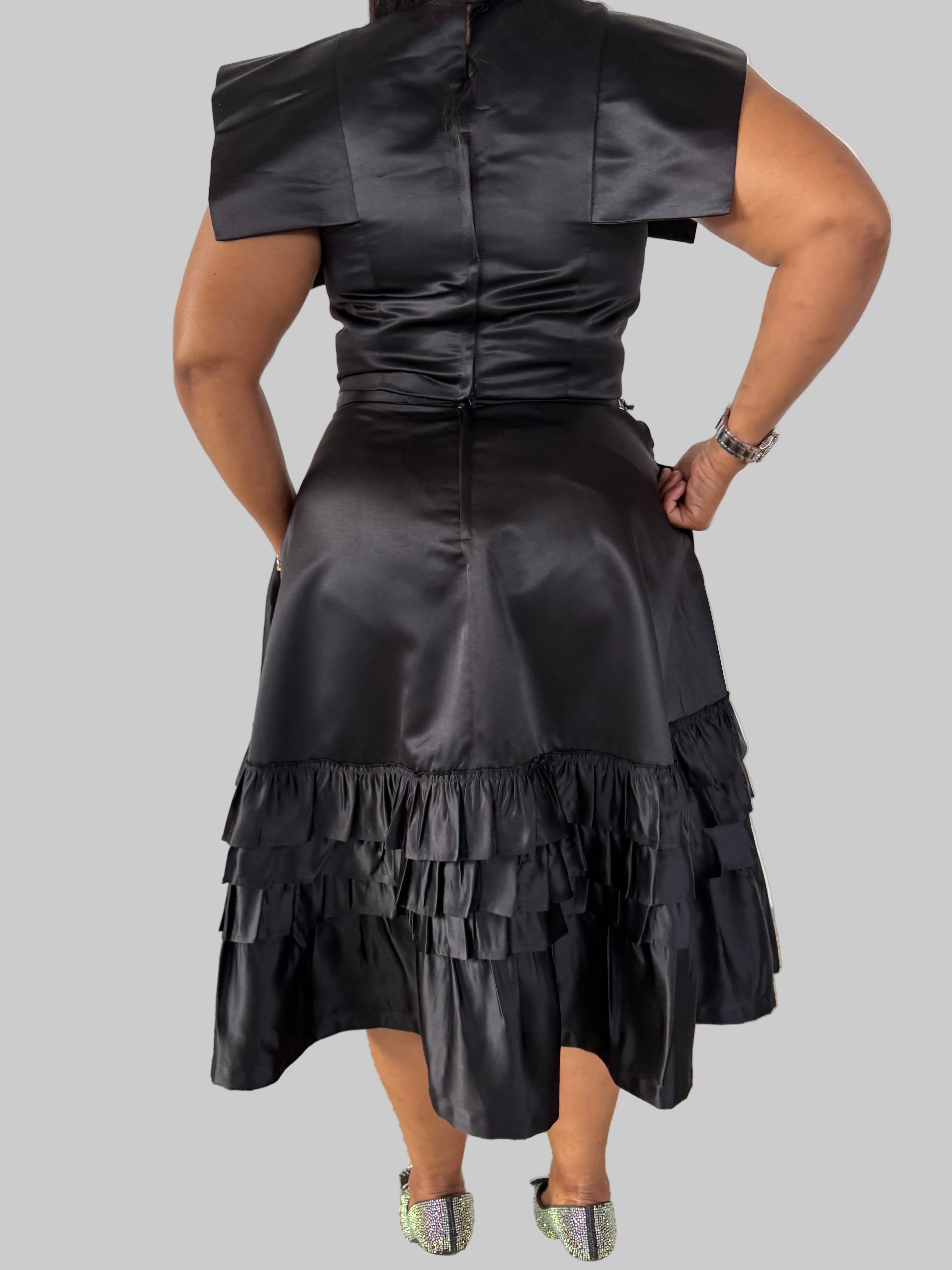 FR1117 BLACK VALENTINE TOP