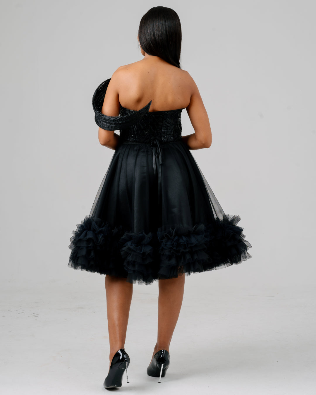 BLACK FRILLED SKIRT