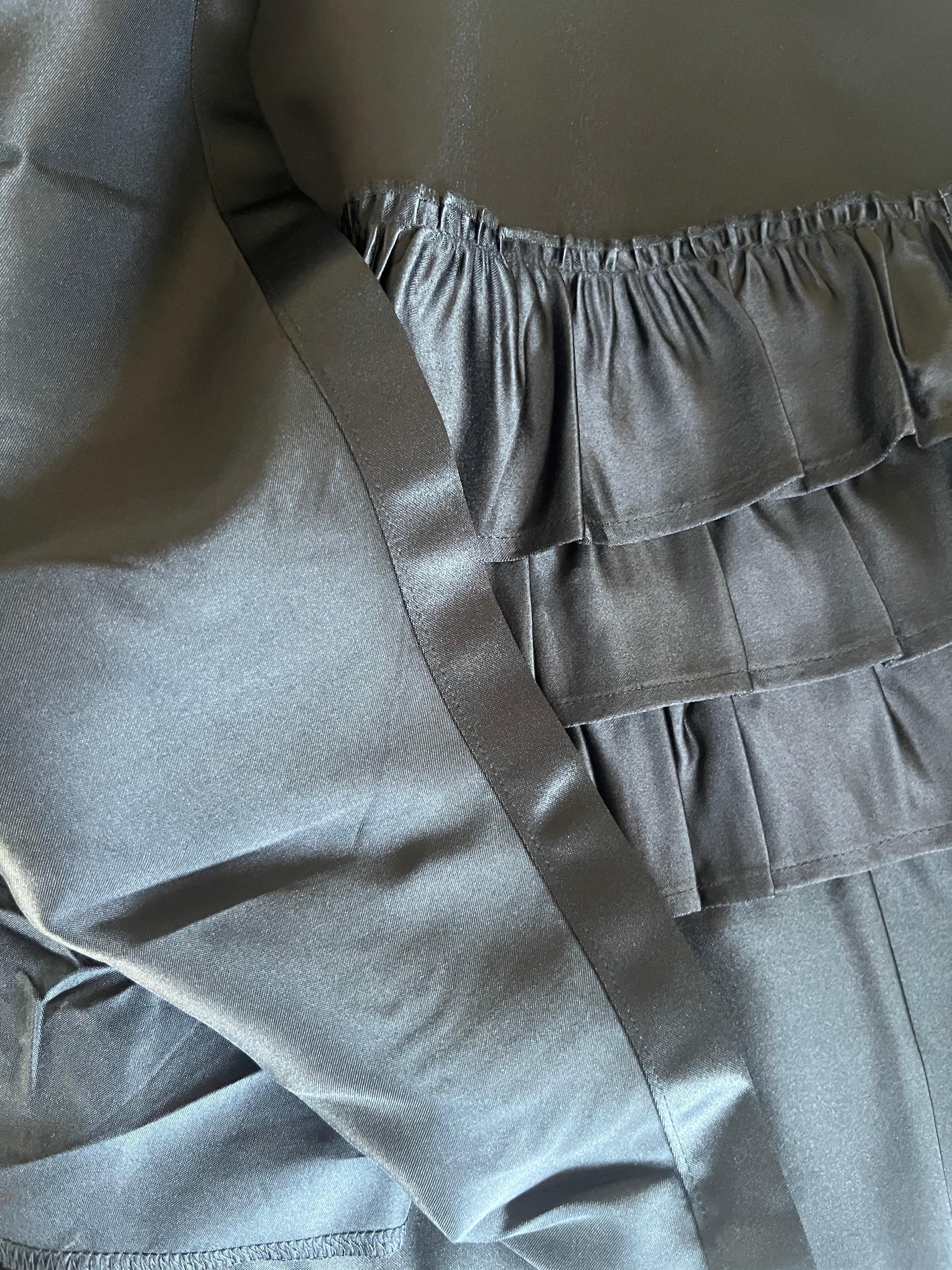 FR1116 BLACK VALENTINE SKIRT