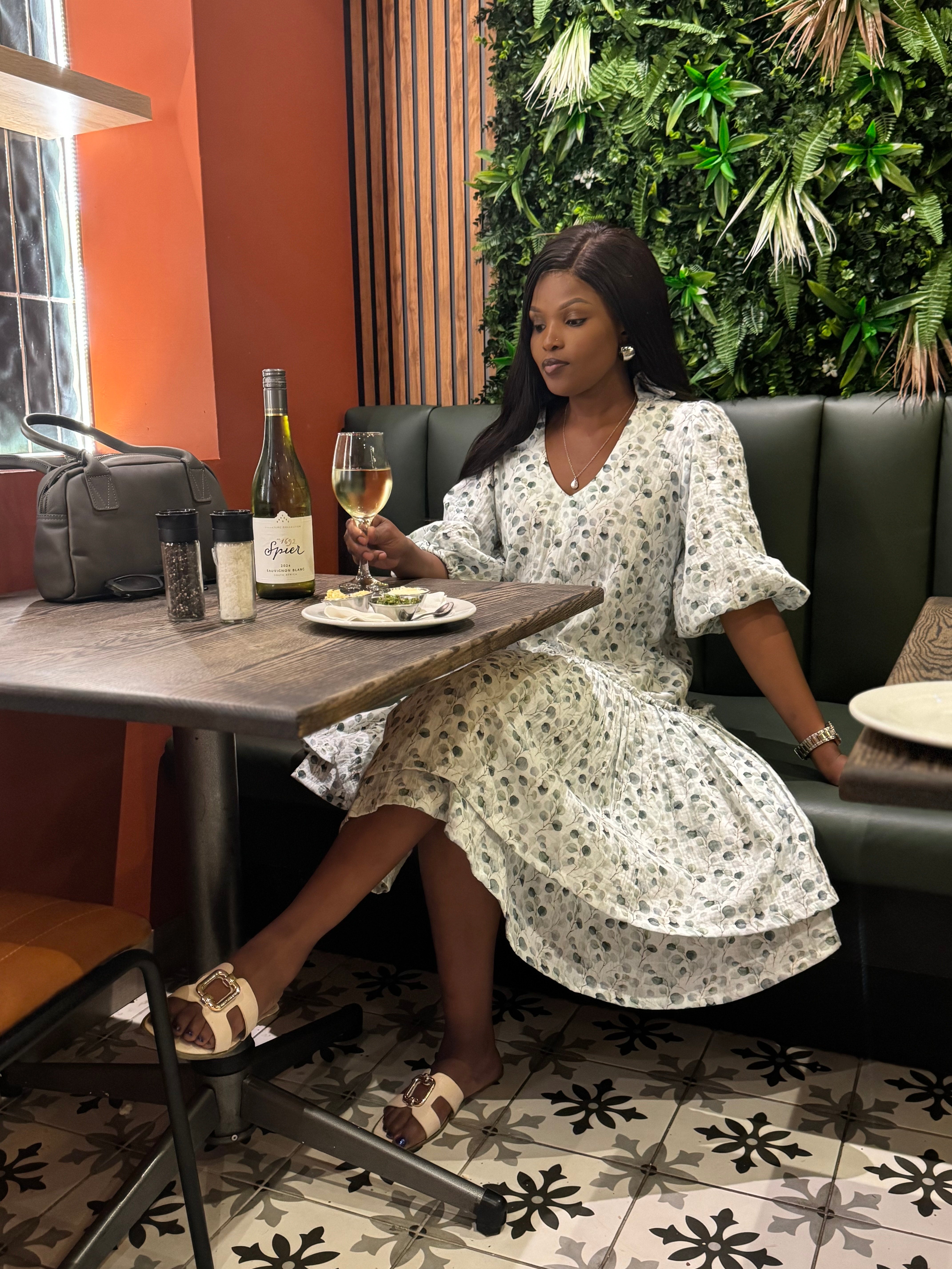 FR1033  WHITE OLIVE LINDI MIDI DRESS