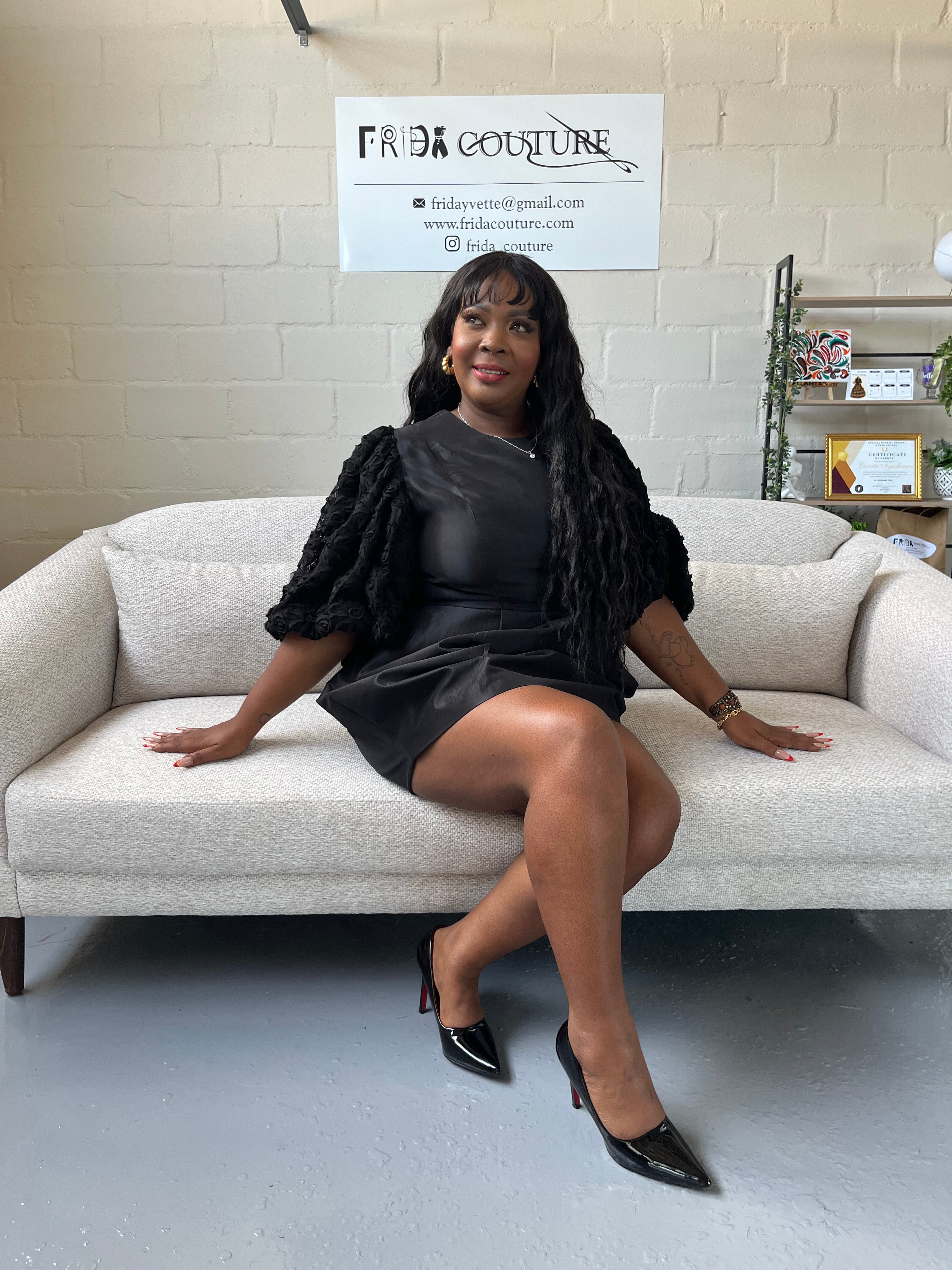 FR1109 BLACK MINI DRESS WITH PUFFY LACE SLEEVES