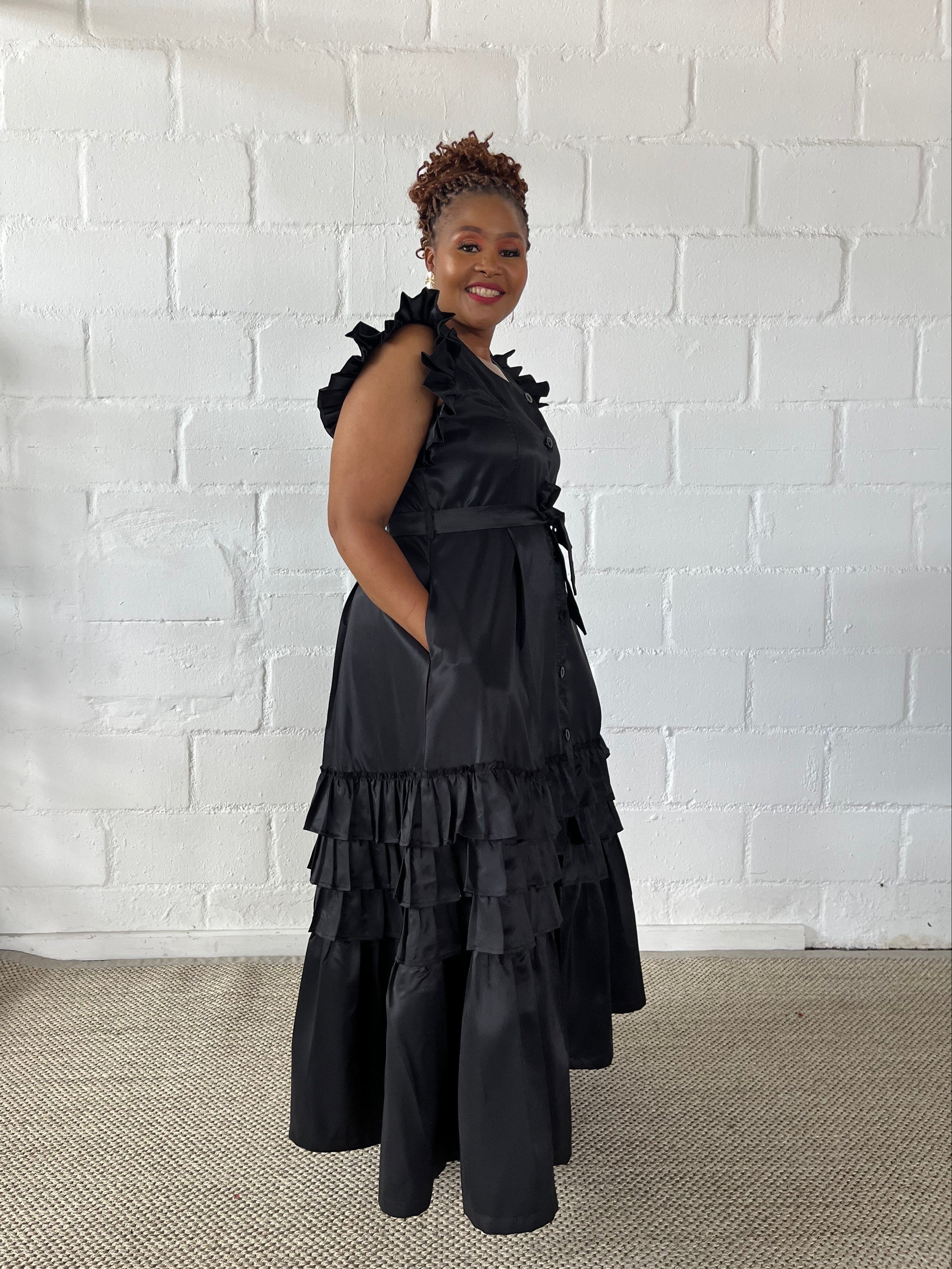 FR1096 BLACK THULI DRESS