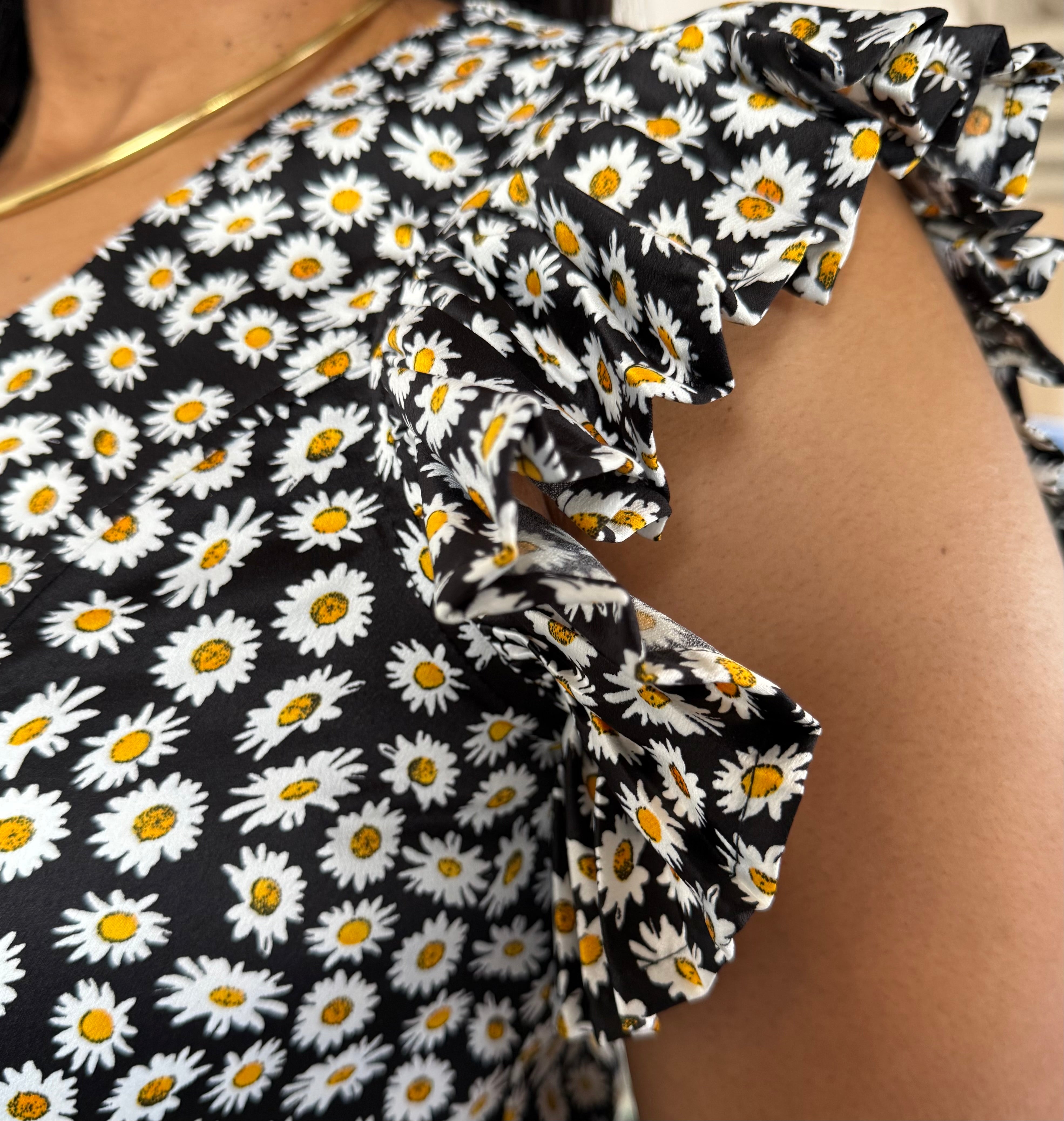 FR1111 BLACK/WHITE FLORAL THULI DRESS