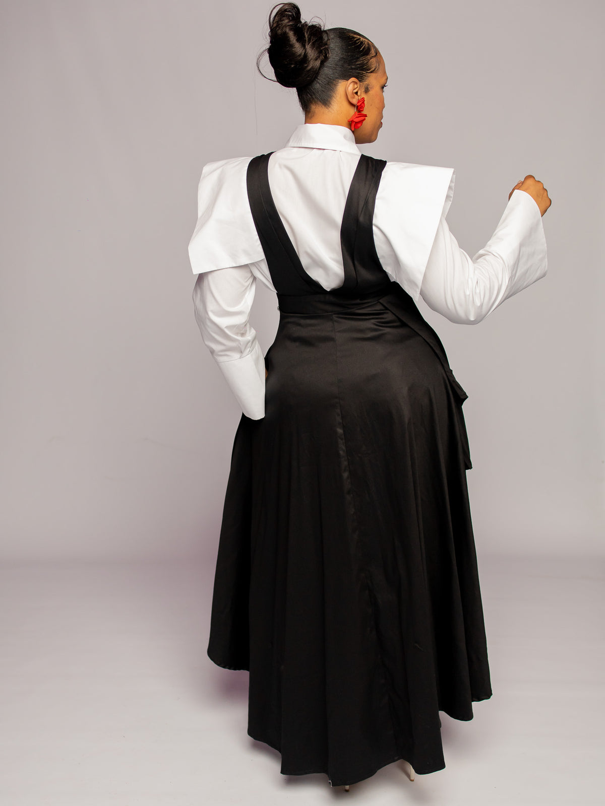 WHITE LAURA SHIRT & RED TIE FR1162