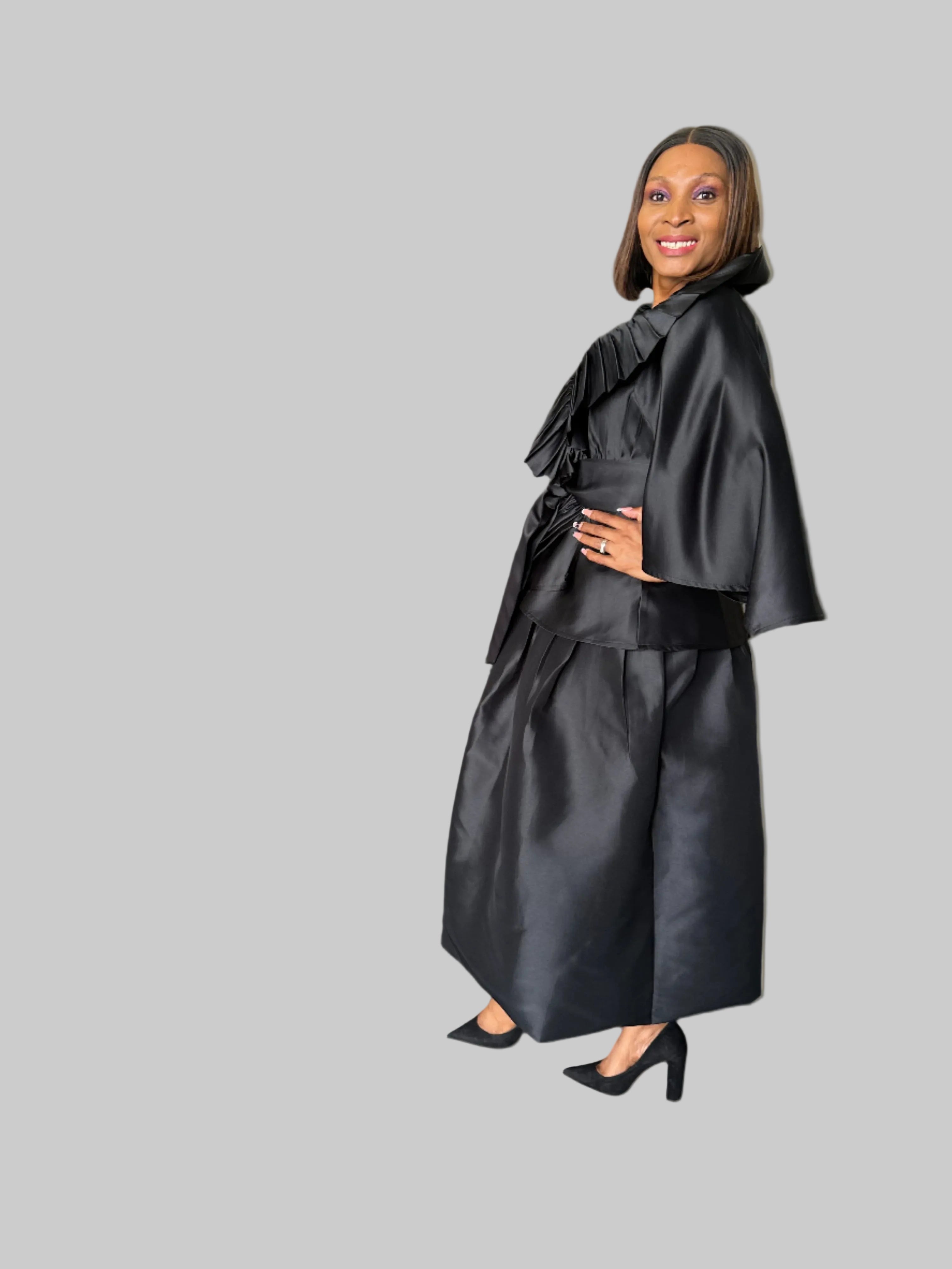 FR1061 BLACK FRILLED CROSSOVER TOP