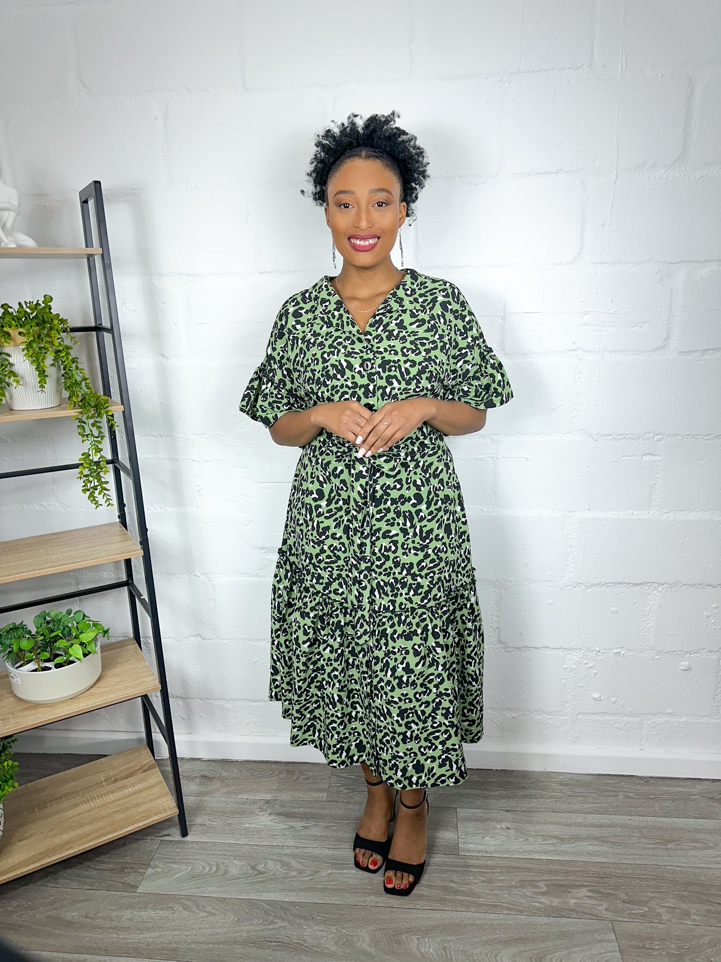 BLACK & GREEN  ANIMAL PRINTED GIPSY SHIRT DRESS